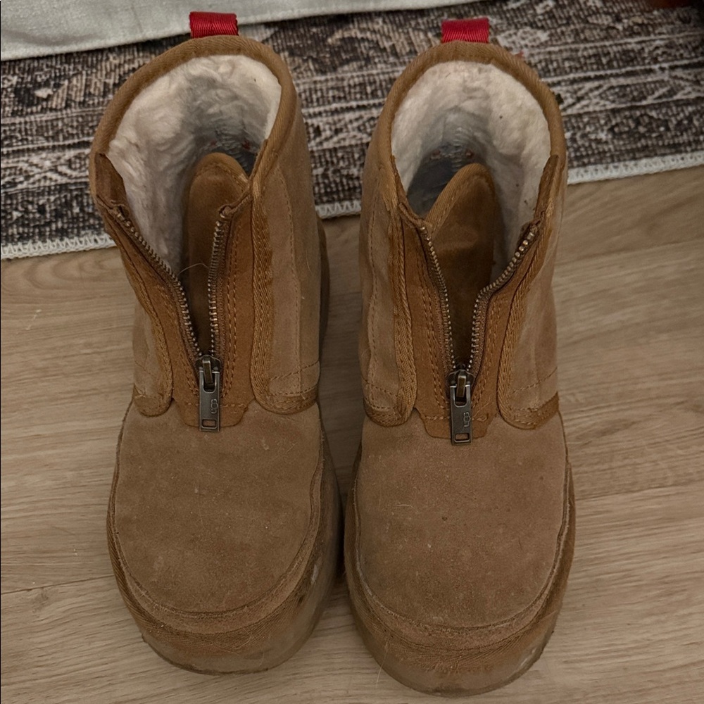 UGG Tan Suede Boots with Red Pull Tabs - Picture 2 of 5